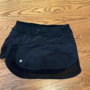 lululemon skirt size 2 or 4